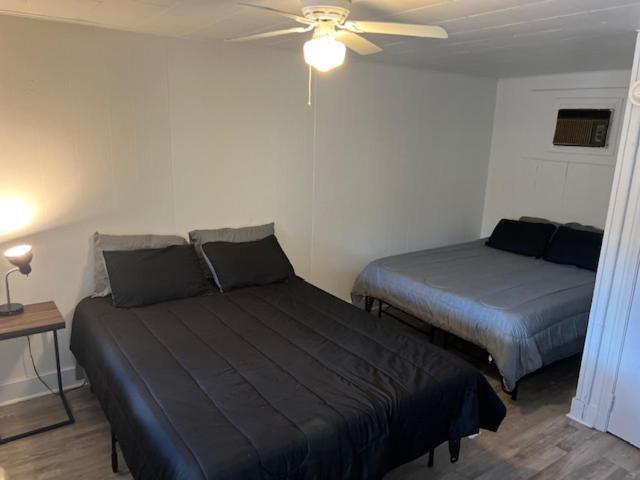 Spruce Pine Inn Экстерьер фото