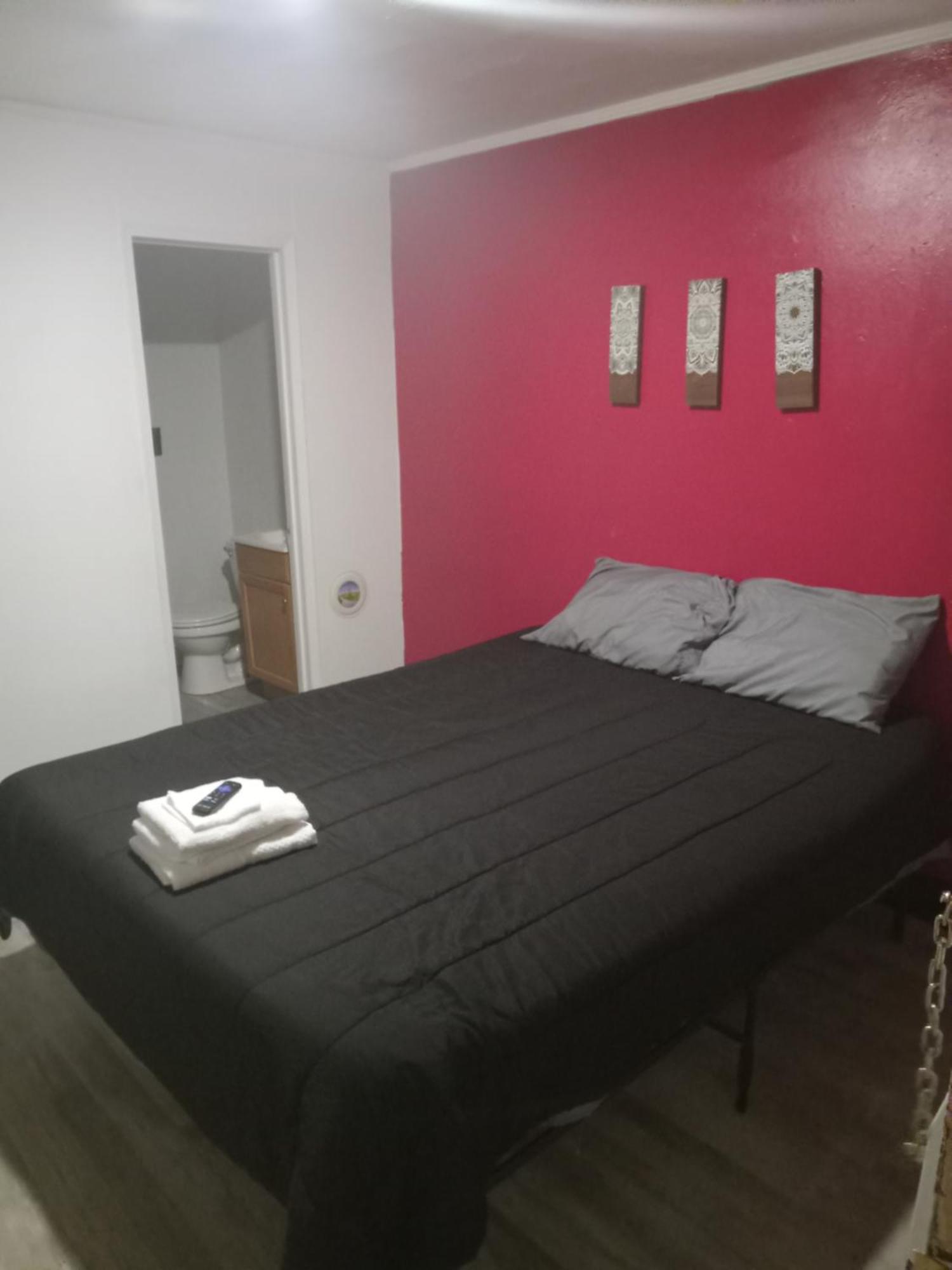 Spruce Pine Inn Экстерьер фото